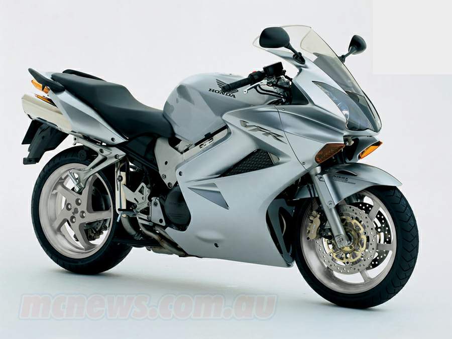 Honda VFR 800 – routière sportive emblématique